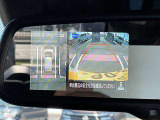 アラウンドビューモニターは4個のカメラを合成してまるで上から撮影した様な駐車場のどの位置にいるかとてもわかり易い機能です