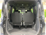 普段のお買い物や通勤、送迎等に十分な荷室スペースを確保しております。セカンドシートを倒すと、大きな荷物の積載も可能です♪