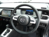 ●保証期間を3年延長して、ご納車から5年間にすることができる延長保証制度(ホッと保証プラス・有料)もございます。万一の保証修理は全国のホンダディーラーをご利用可能です。長い保証期間は安心できますね!