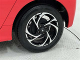 タイヤサイズは185/60R15!モデリスタアルミホイール1本にキズあり(撮影画像は左リヤ)。納車前の点検時にタイヤ交換させていただきます!