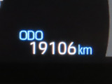 ワンオーナー車で走行距離の少ないRAV4です。