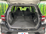 普段のお買い物や通勤、送迎等に十分な荷室スペースを確保しております。セカンドシートを倒すと、大きな荷物の積載も可能です♪