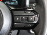 ◆アダプティブクルーズコントロール◆予め設定した車速内でクルマが自動的に加減速。前走車との適切な車間距離を維持しながら追従走行します。