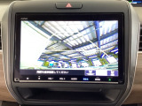 バックも安心のバックカメラ付いています。バックカメラがあると、いつでも安全にバックできますね。死角も減ります。