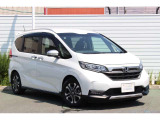通常使用・保管に伴う微細なキズは常識の範疇内にございますが、内外装は良好なコンディションでございます。