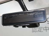 車両後方を映し出します・スマートルームミラー装備です。
