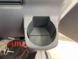 気持ちよく快適にお乗りいただけるように、外装を美しく仕上げるだけでなく内装も細部にいたるまで徹底した清掃・洗浄を実施してお客様にお届けいたします。