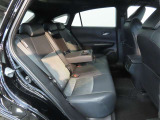 室内外はもちろん、ニオイの元となるフロアカーペットまで消臭・除菌を実施。中古車を気持ちよくお乗りいただけるクリーニングサービスです。詳細は販売店スタッフまでおたずねください。