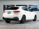 Levante DIESELグランスポーツ275馬力(カタログ値)純正OP総額:905,000円 サンルーフ・20インチネレオ・フルナチュラルレザー・レッドブレーキキャリパー