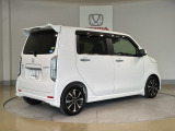 ご納車までの期間ですが、県内のお客様は1、2週間、県外のお客様は2、3週間ほどでご納車が可能となります。ただし、お支払いや書類の状況によっては多少の前後もありますので、その際には何卒ご了承下さい。