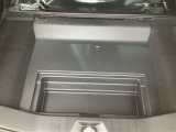 小物が収納できるスペースがあります