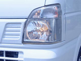 ◎ご購入いただきましたお車は弊社整備工場にて納車前点検整備として法定12ヶ月点検(車検整備付き販売車は車検整備)を実施。エンジンオイル・エレメント交換を行い※、ご納車いたします(※除く電気自動車)。
