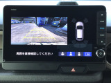 駐車も安心のリアカメラ付です
