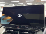 【12.3インチワイドナビ】高級感とインパクトのある大型ワイドナビを装備。各種オーディオ操作はもちろん、横長ワイド画面でのマップ2分割表示など、利便性も高いナビです♪