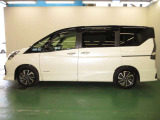 セレナ 1.2 e-POWER ハイウェイスターV 