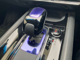 使いやすいシンプルなシフトレバー!