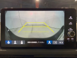 リアカメラ付で、後方を画面で確認。車庫入れも安心です。もちろん、バックギアと連動しています。