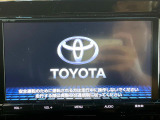【メーカー純正ナビ】インテリアに溶け込むスタイリッシュな「専用設計」メーカーナビを装備♪視認性や操作性など基本性能にも優れ、より上質なカーライフをお楽しみいただけます。