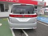 希望ナンバーや保証期間を延ばす延長保証などもございます。詳しくはスタッフまでお問い合わせください。