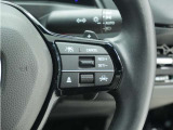 ◆アダプティブクルーズコントロール◆予め設定した車速内でクルマが自動的に加減速。前走車との適切な車間距離を維持しながら追従走行します。【LKAS】車線維持支援システムでステアリング操作を支援。
