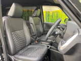 運転席シート廻りは使用感も少なく、良好な状態となっています。前オーナー様が丁寧に使っていたことがよくわかりますね。