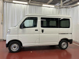 【スマートアシスト搭載車】 衝突回避支援ブレーキ機能(対車両・歩行者)、衝突警報機能(対車両・対歩行者)、誤発信抑制制御機能などの機能で安全な運転をサポートします