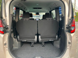 ワイドになった荷室開口部で、大きな荷物もラクラク。さらに荷室の床面は、地面から近い低さ。重い荷物でも、少し持ち上げれば載せられるので、一人でお買い物するときなどにも便利です!