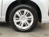 タイヤサイズは165/65R14です