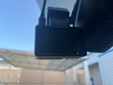 【ドライブレコーダー】ドライブレコーダー装備!走行中はもちろん、あおり運転や事故に遭遇した際、映像で記録し、万一のリスクに備えます。※記録用SDカードはお客様ご自身でご準備いただく必要があります。