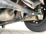 お車を安心してお乗りいただく為には、足回りの定期点検が欠かせません。サービスサポート(有償保証)では無料点検もご提供しており、安心のカーライフをお過ごしいただけるサポート体制が整っています。