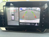 アラウンドビューモニターは車庫入れの強い味方となってくれます。上から車を見下ろすように視ることで、駐車場枠内にビシッと真っ直ぐ停めれます!☆一度使ったらわかって頂けます☆