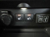 寒い日に重宝するシートヒーターを運転席&助手席に設置!エアコンより早く温まるので寒がりの人におすすめです!エアコンと違って空気が乾燥しにくいのもシートヒーターの嬉しいポイントです★