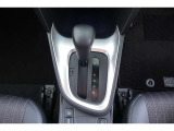 電気式無段変速機です。走行シーンにマッチした変則比で快適ドライブが出来ます♪