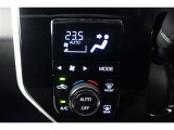 ★エアコンはオートタイプが装着済みです!オートモードにしておけば、車内温度を設定するだけで風の料や吹き出し口の切り替えを機械が行ってくれます!一年中快適な環境を作れますよ♪