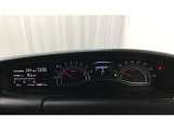 見やすいシンプルなデザインとなっているメーターです!