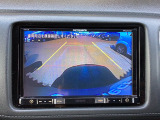 後方確認はバックカメラにお任せ♪後退時に便利で、駐車が楽になります♪