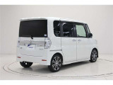 当社では自動車保険、ドライバーに支持されているロードサービスJAFも取り扱いしております。