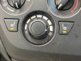 【シートヒーター】寒い日に重宝するシートヒーター!エアコンより早く温まってくれるので寒がりの人も安心ですね♪エアコンの温風は乾燥するから苦手、という方にもをおすすめです。