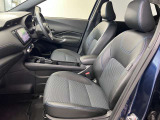 【車内ルームクリーニング済】専門スタッフにより車内はきれいにルームクリーニングを行っております。