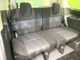 3列目シートはもちろん状態良好☆大人でもゆったりと座って頂けますので、大人数でのお出かけもラクラクです♪ご家族で、気の知れた仲間で、ドライブに行くのが楽しみですね♪