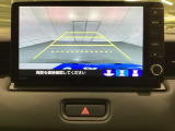 バックでの車庫入れも安心です! リアカメラが付いているバックモニター付のナビを装備しております。操作線もついており距離感も画面から確認できます。