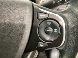 【アダプティブ・クルーズ・コントロール】予め設定した車速内でクルマが自動的に加減速。 前走車との適切な車間距離を維持しながら追従走行し、高速道路でのドライバーの疲労を軽減してくれる嬉しい機能付♪