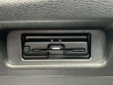 ETC2.0を装備しております。高速道路での渋滞情報取や従来のETCより通行料金がお安くなる場合がございます。