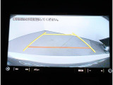 後方確認に便利なバックカメラ装備!!狭い駐車場や後方が確認しづらい場所に駐車するときや、車を切り返す時に安心の装備です!!