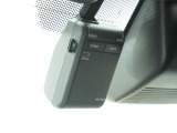◆ドライブレコーダー◆映像・音声などを記録する自動車用の装置です。 もしもの事故の際の記録はもちろん、旅行の際の思い出としてドライブの映像を楽しむことができます。