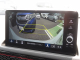 ギヤをRに入れるとナビの画面に後ろの映像が映るリヤカメラ付!後退時の安全確認やコンディションの悪い視界でもカラーバックモニターがドライバーをサポート☆☆☆