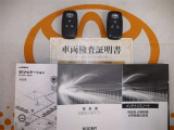 スマートキー付。取扱説明書とメンテナンスノートもあります☆品質評価シート付いてます!トヨタ認定中古車ライト!!