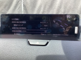 車線逸脱警報システム (LDWS) は自車が車線から逸脱する可能性があることを知らせる装置です。
