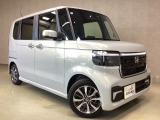 指定工場併設で末永く品質を保ちます。12ヶ月点検や車検はもちろんのこと、国家資格整備士によるお車のアドバイスも致します。
