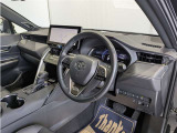 見通しのよいすっきりとした視界で、誰でも運転しやすいです。運転のしやすさは疲れにくさにも繋がりますよ♪